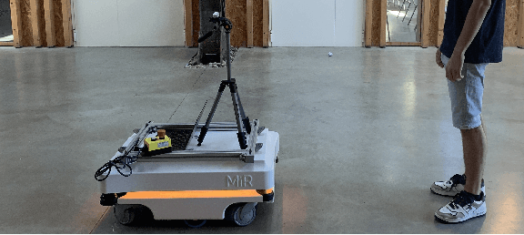 Figure 1 for Follow me: an architecture for user identification and social navigation with a mobile robot