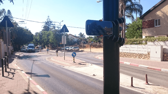 Figure 1 for Crossing the Road Without Traffic Lights: An Android-based Safety Device