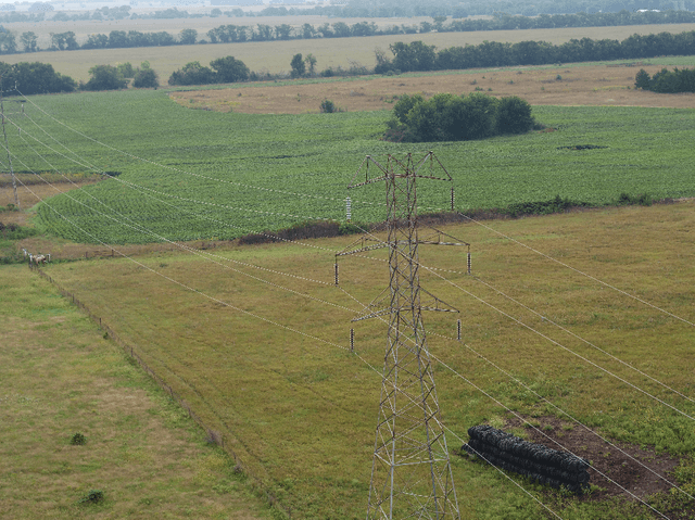 Figure 3 for AdeNet: Deep learning architecture that identifies damaged electrical insulators in power lines